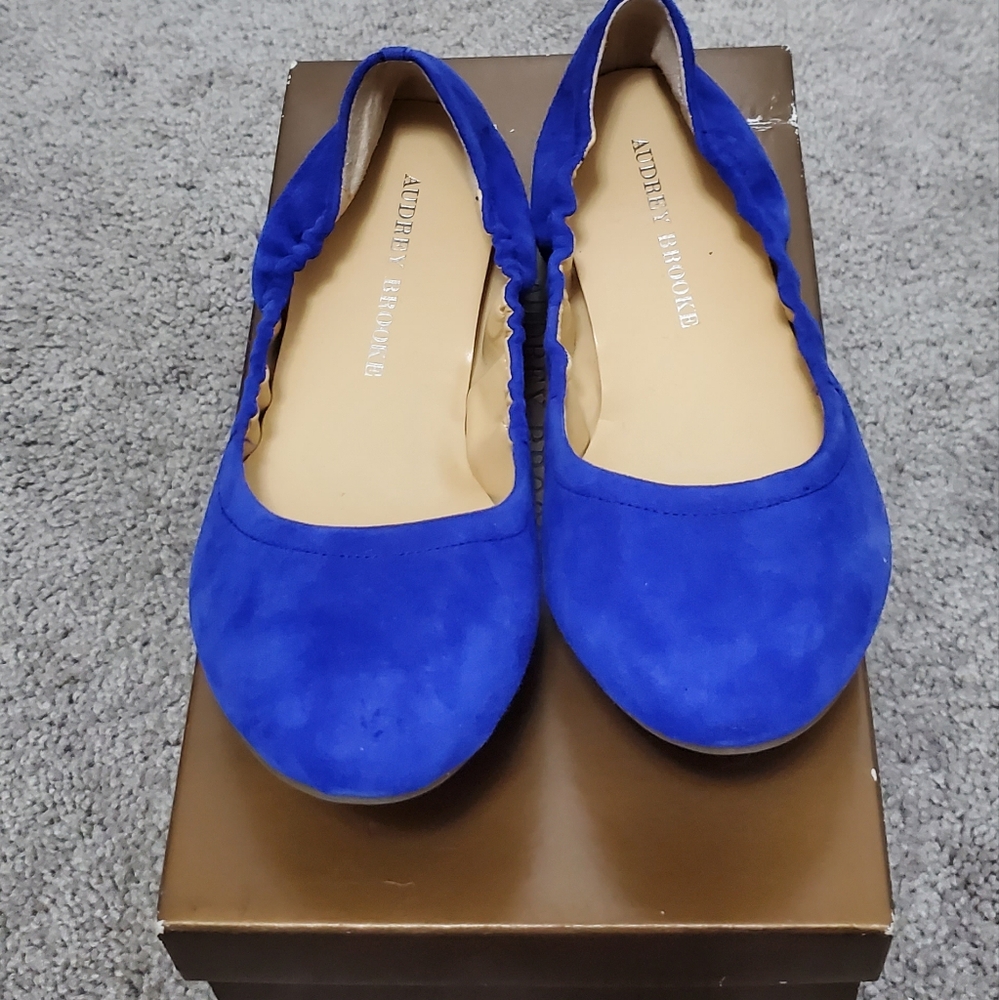 Blue or purple flats?